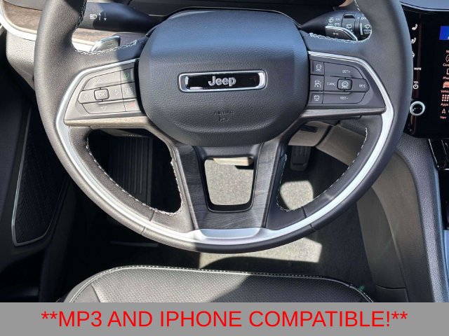 New 2027 Jeep Grand Cherokee Limited AWD/4WD image 12