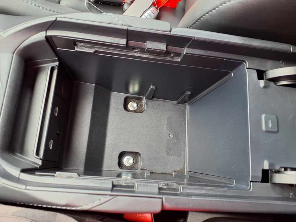 Used 2025 MAZDA CX-30 AWD 2.5 S w/ Preferred Package image 12