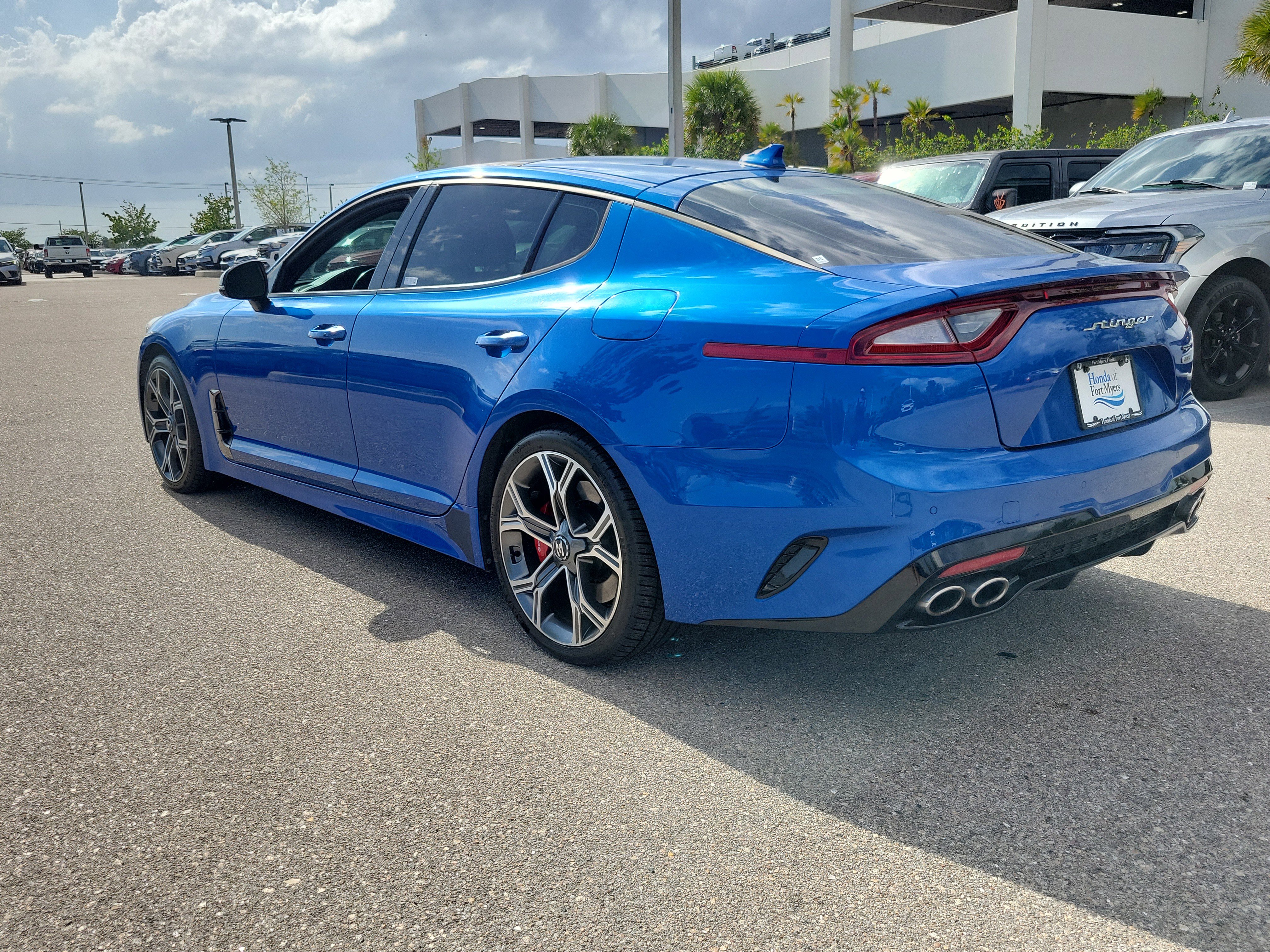 Used 2018 Kia Stinger GT2 image 4