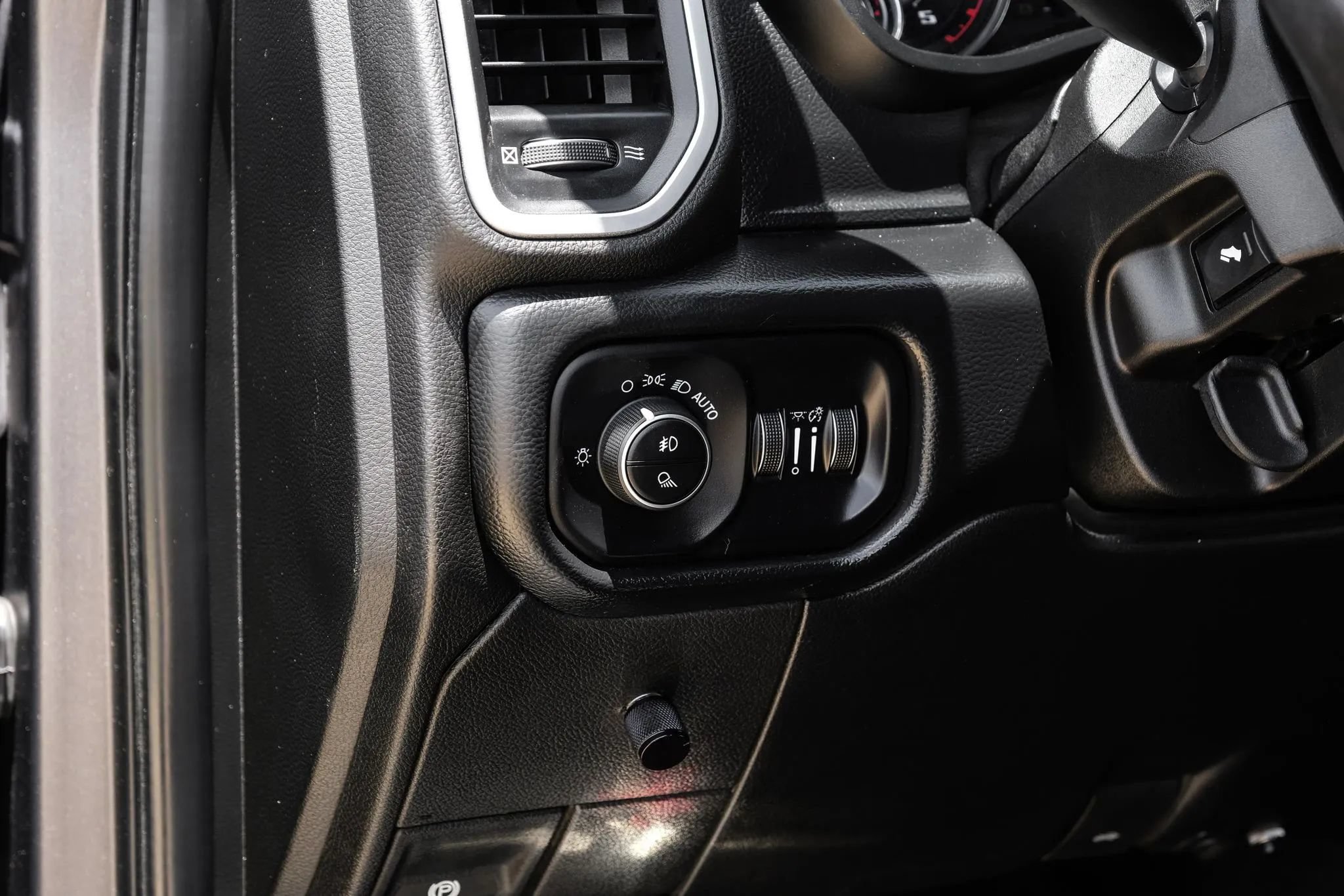 Used 2019 RAM 2500 Big Horn AWD/4WD image 36