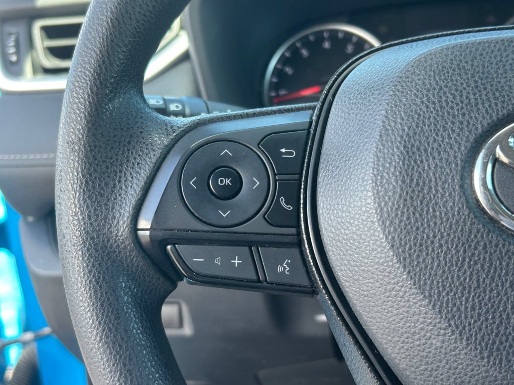 Used 2021 Toyota RAV4 XLE AWD/4WD image 19