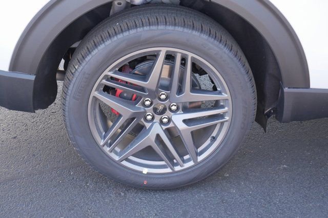 New 2026 Ford Explorer ST-Line w/ ST-Line Street Pack image 13