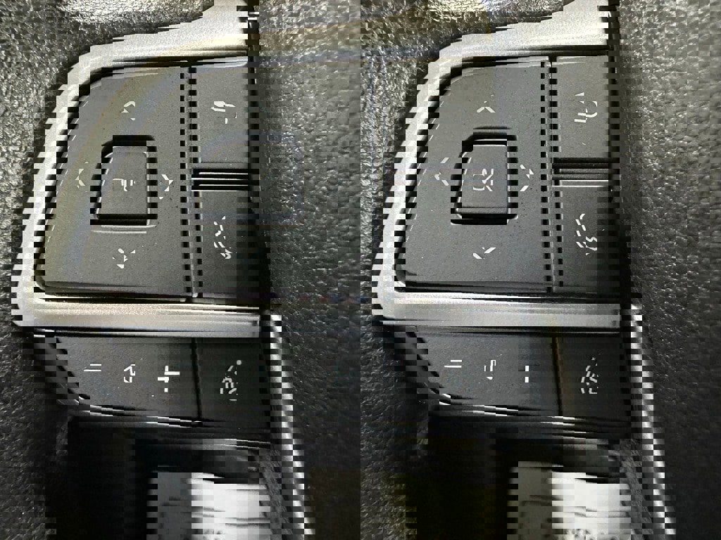 Used 2025 Toyota Grand Highlander AWD image 19