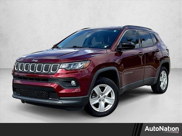 Used 2022 Jeep Compass Latitude image 1