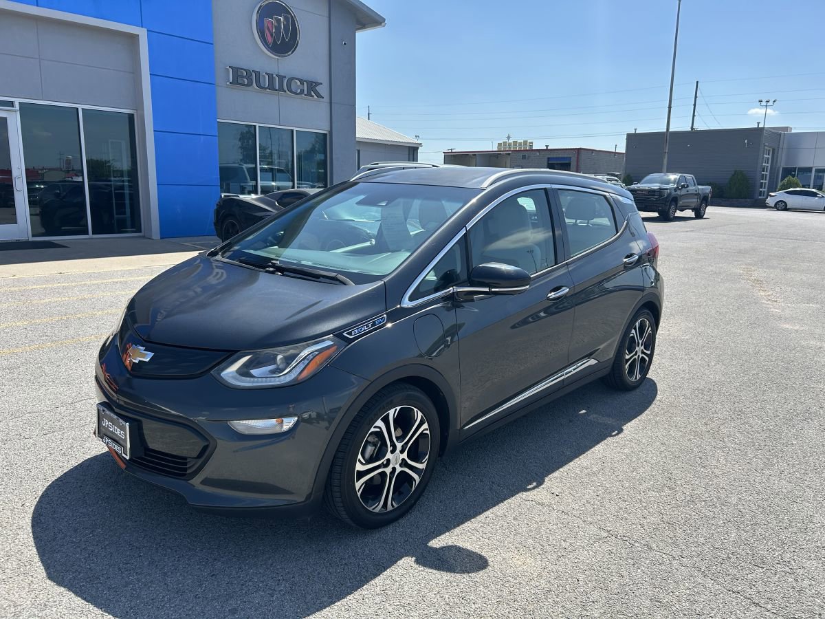 Used 2017 Chevrolet Bolt Premier w/ Driver Confidence II Package FWD image 1