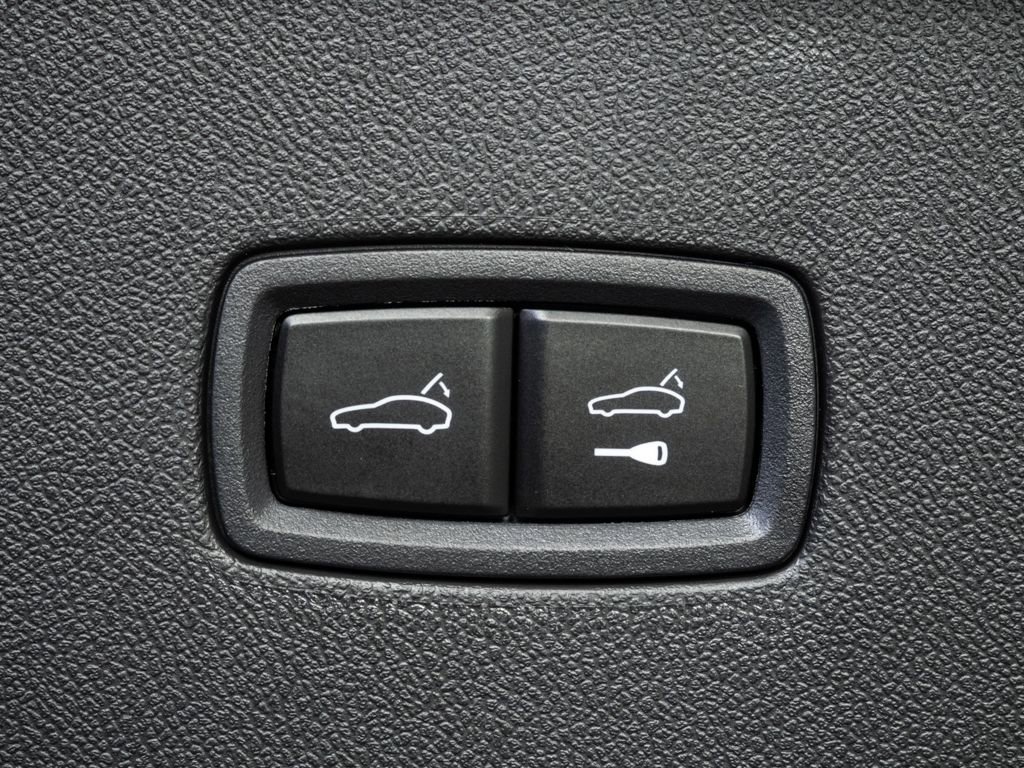 New 2026 Porsche Cayenne Coupe image 33