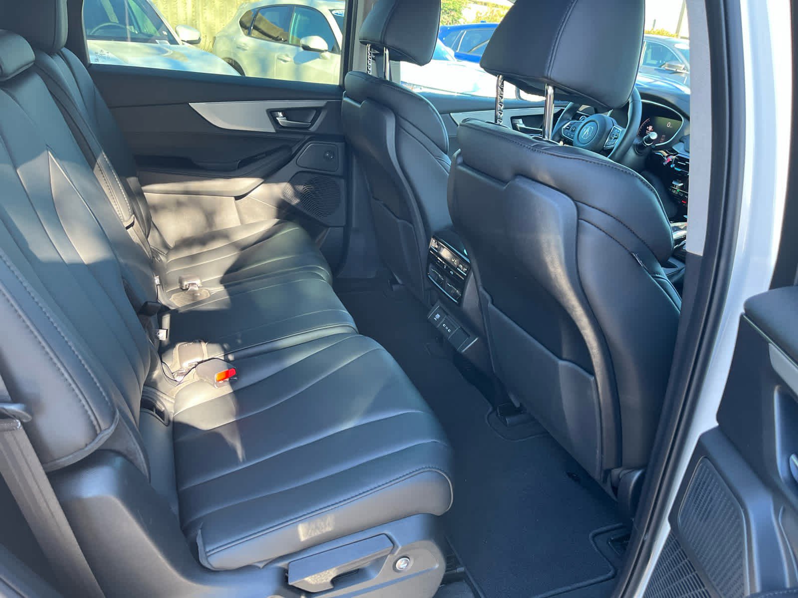 Used 2025 Acura MDX FWD image 20