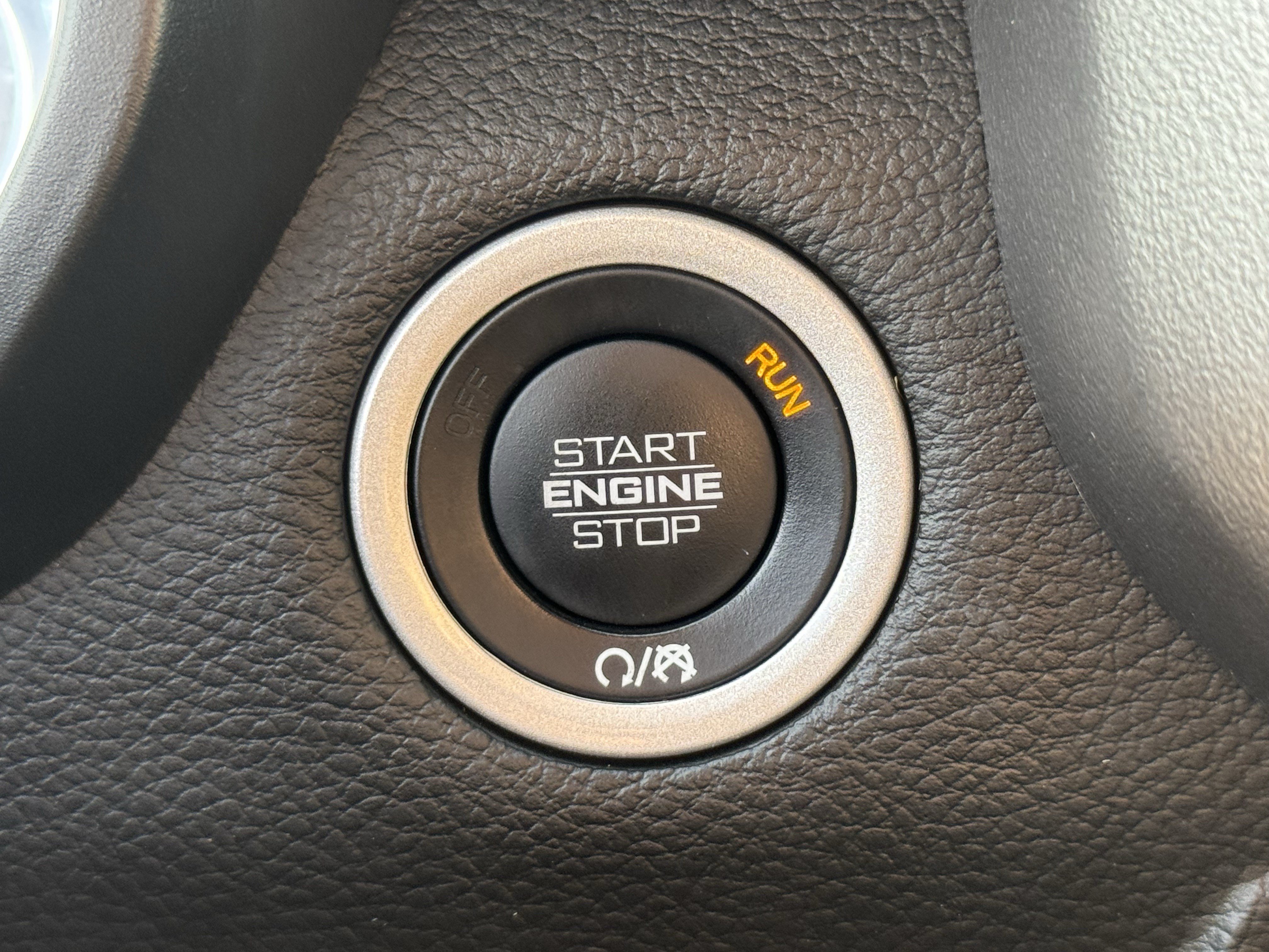 Used 2025 RAM 1500 Laramie w/ Sport Appearance Package AWD/4WD image 20