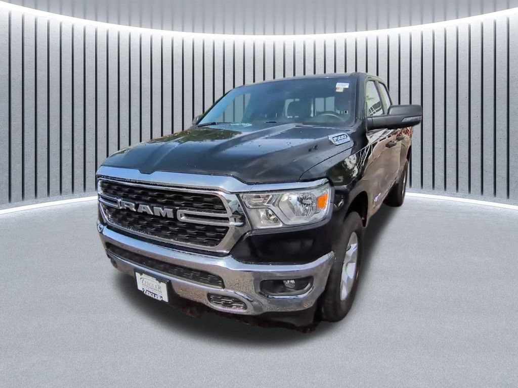 Used 2023 RAM 1500 Big Horn AWD/4WD image 3
