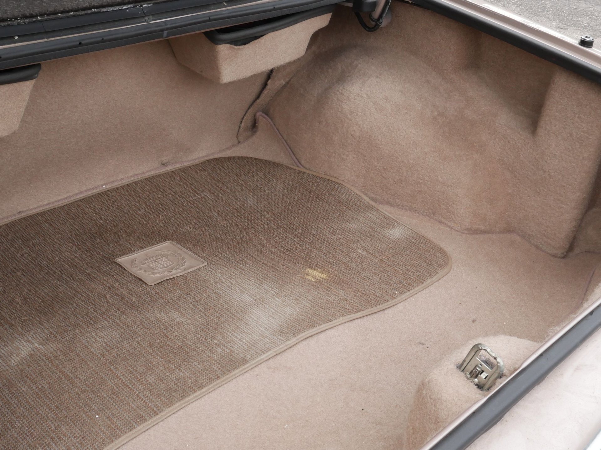 Used 1988 Cadillac Eldorado Coupe image 92