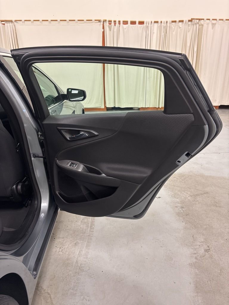 Used 2024 Chevrolet Malibu LT FWD image 30
