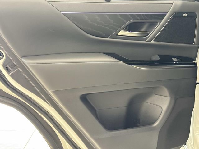 New 2026 Lexus LX 700h Luxury image 11