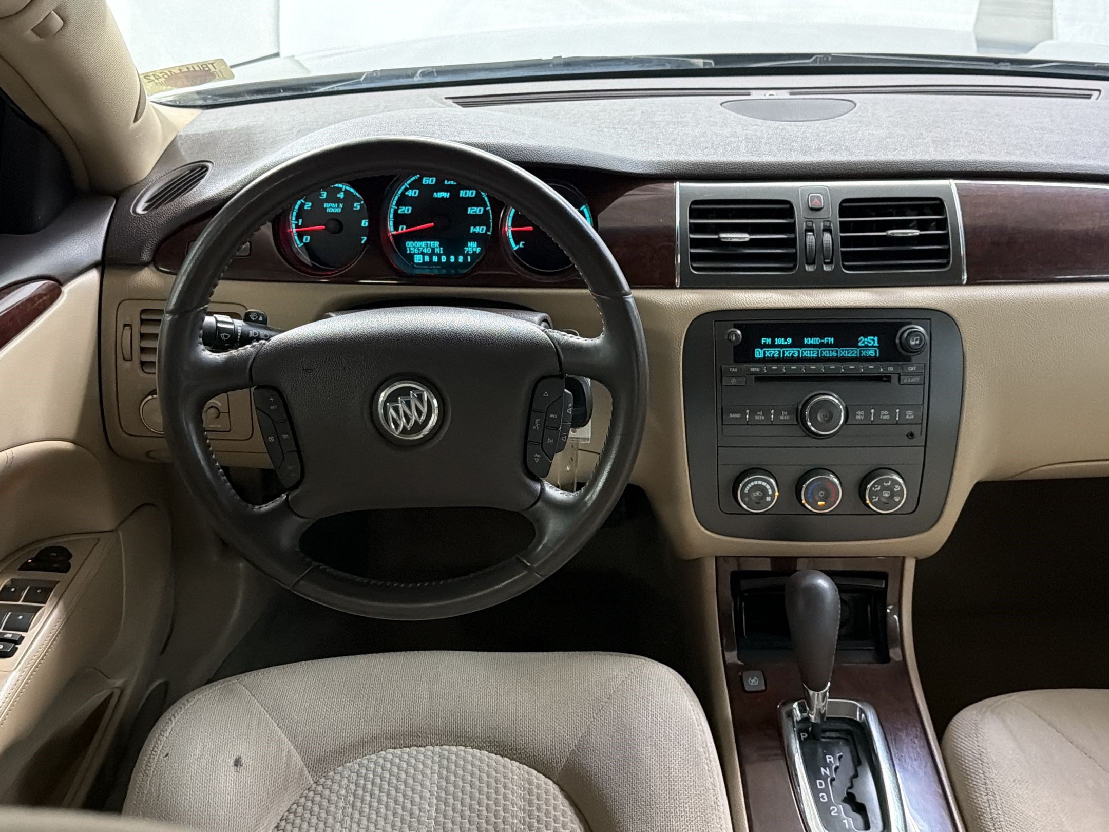 Used 2011 Buick Lucerne CX FWD image 26