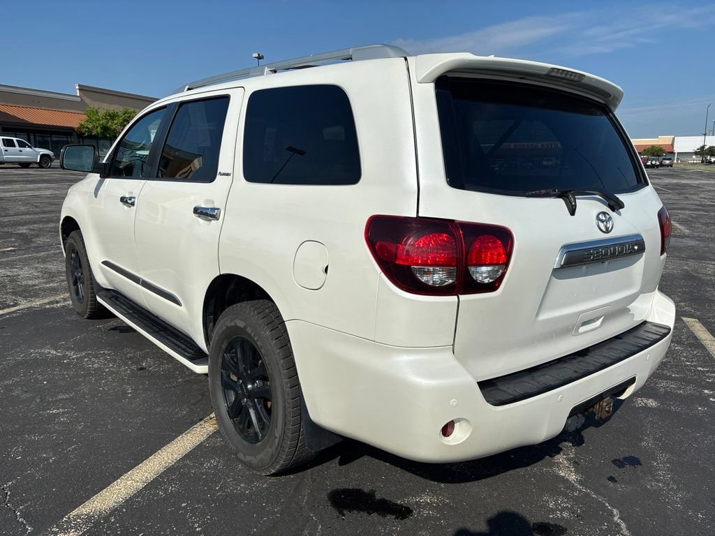 Used 2018 Toyota Sequoia Platinum AWD/4WD image 7