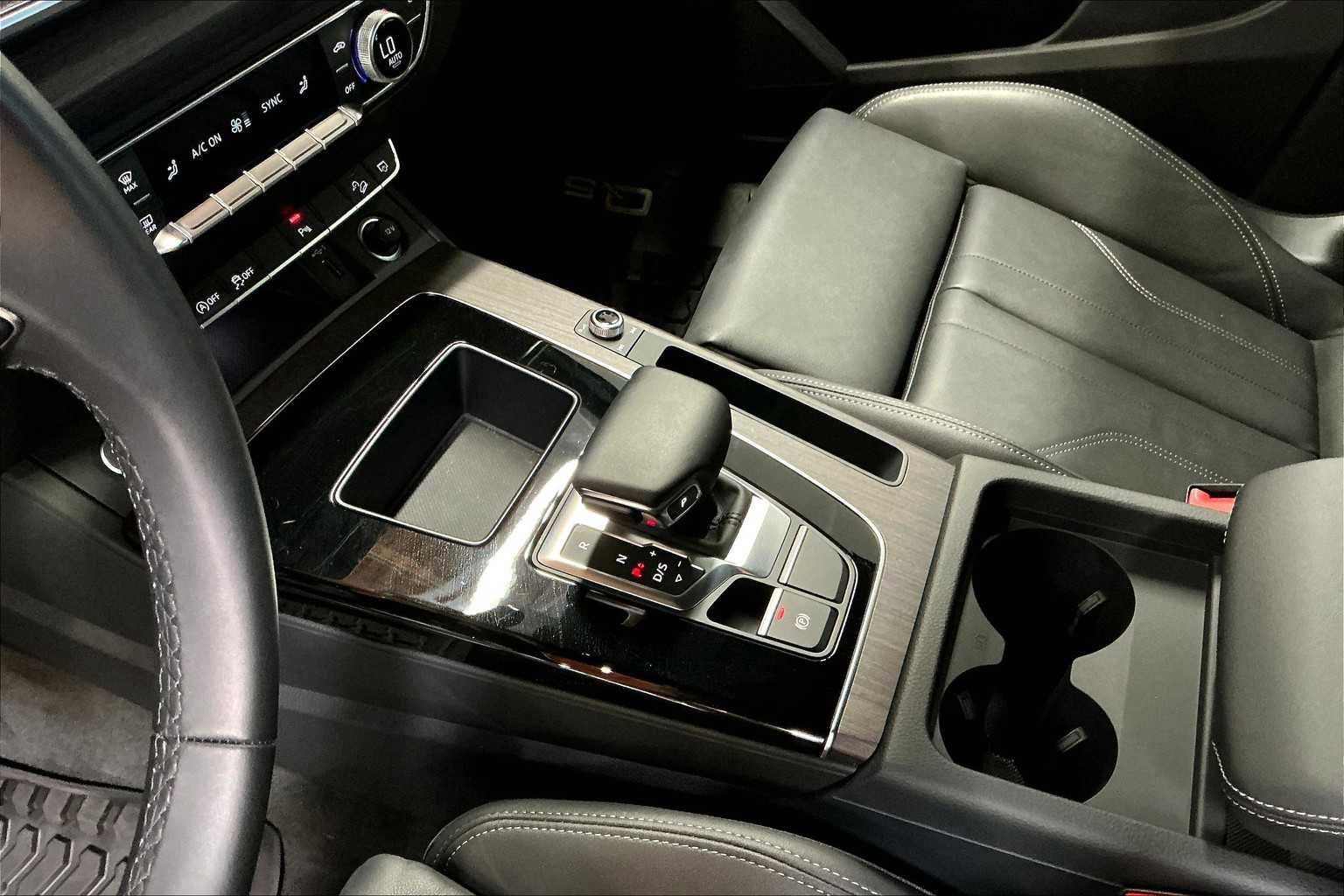 Used 2025 Audi Q5 2.0T Premium image 19