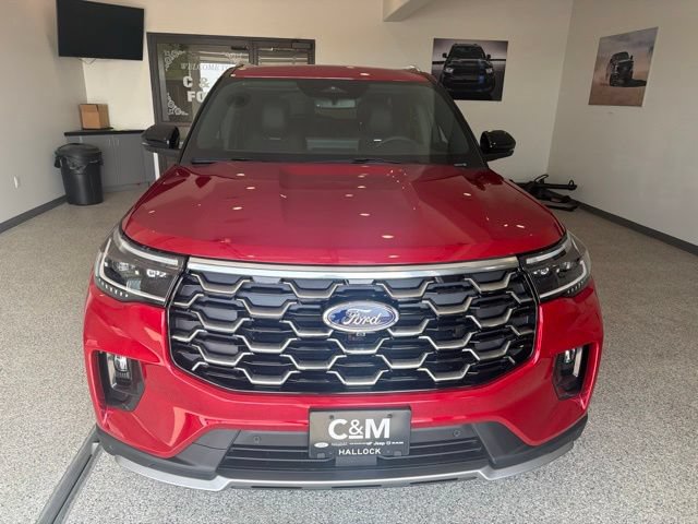 New 2026 Ford Explorer Platinum w/ LUX Leather Package AWD/4WD image 2