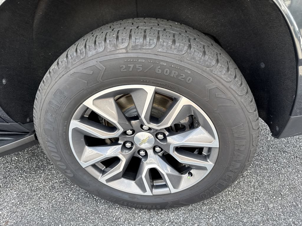 Used 2022 Chevrolet Tahoe LT w/ LT Signature Package AWD/4WD image 19