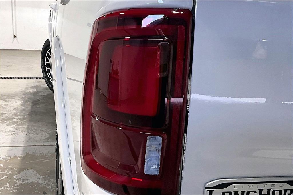 New 2026 RAM 2500 Limited image 32