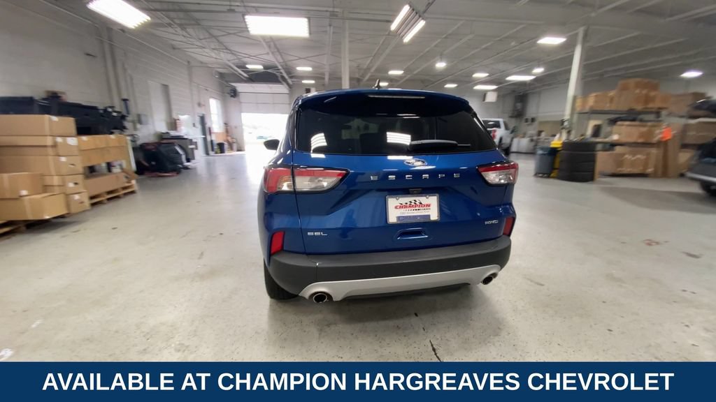 Used 2022 Ford Escape SEL w/ Technology Package AWD/4WD image 9