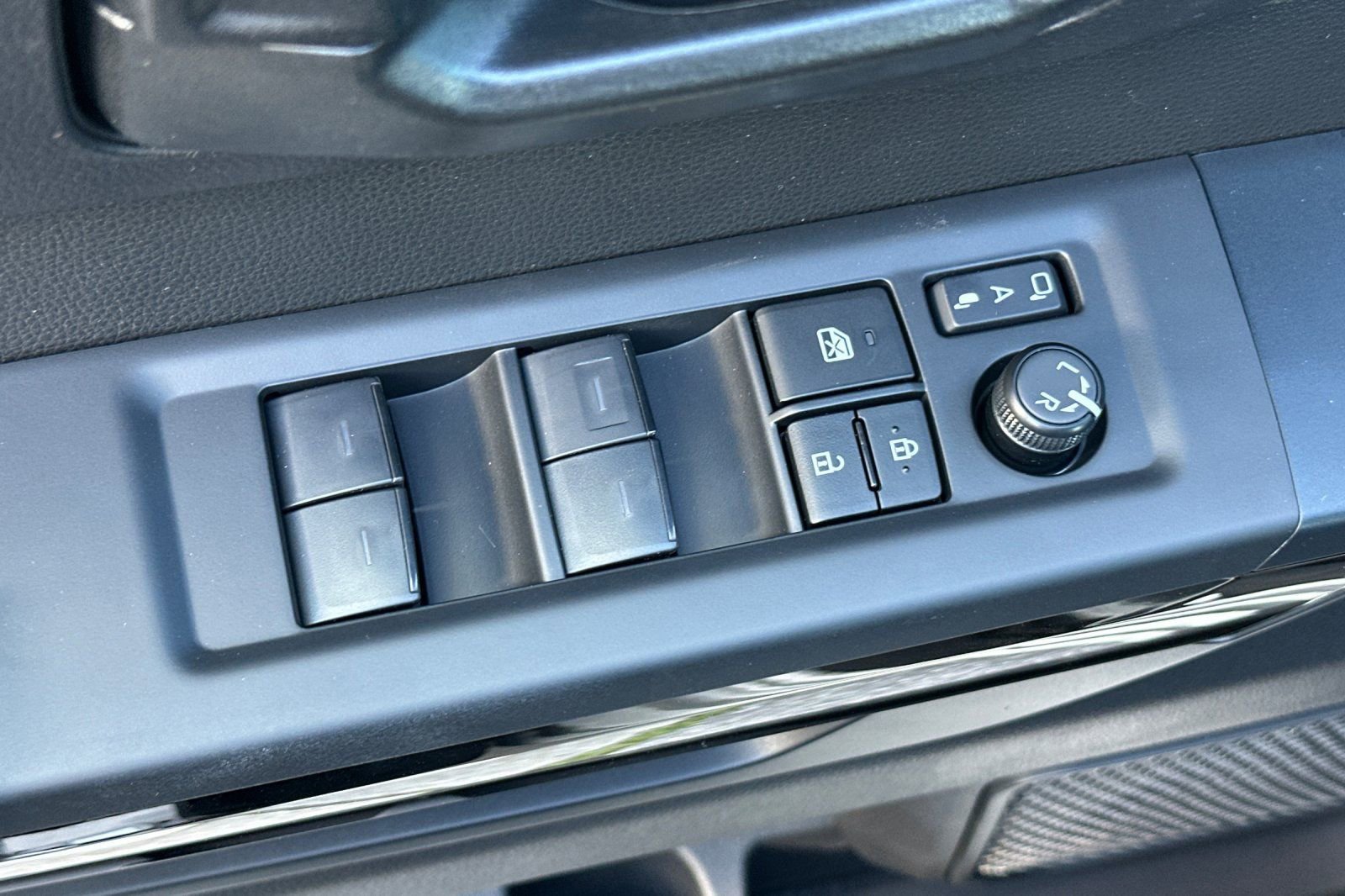 New 2026 Toyota Tundra SR5 image 13