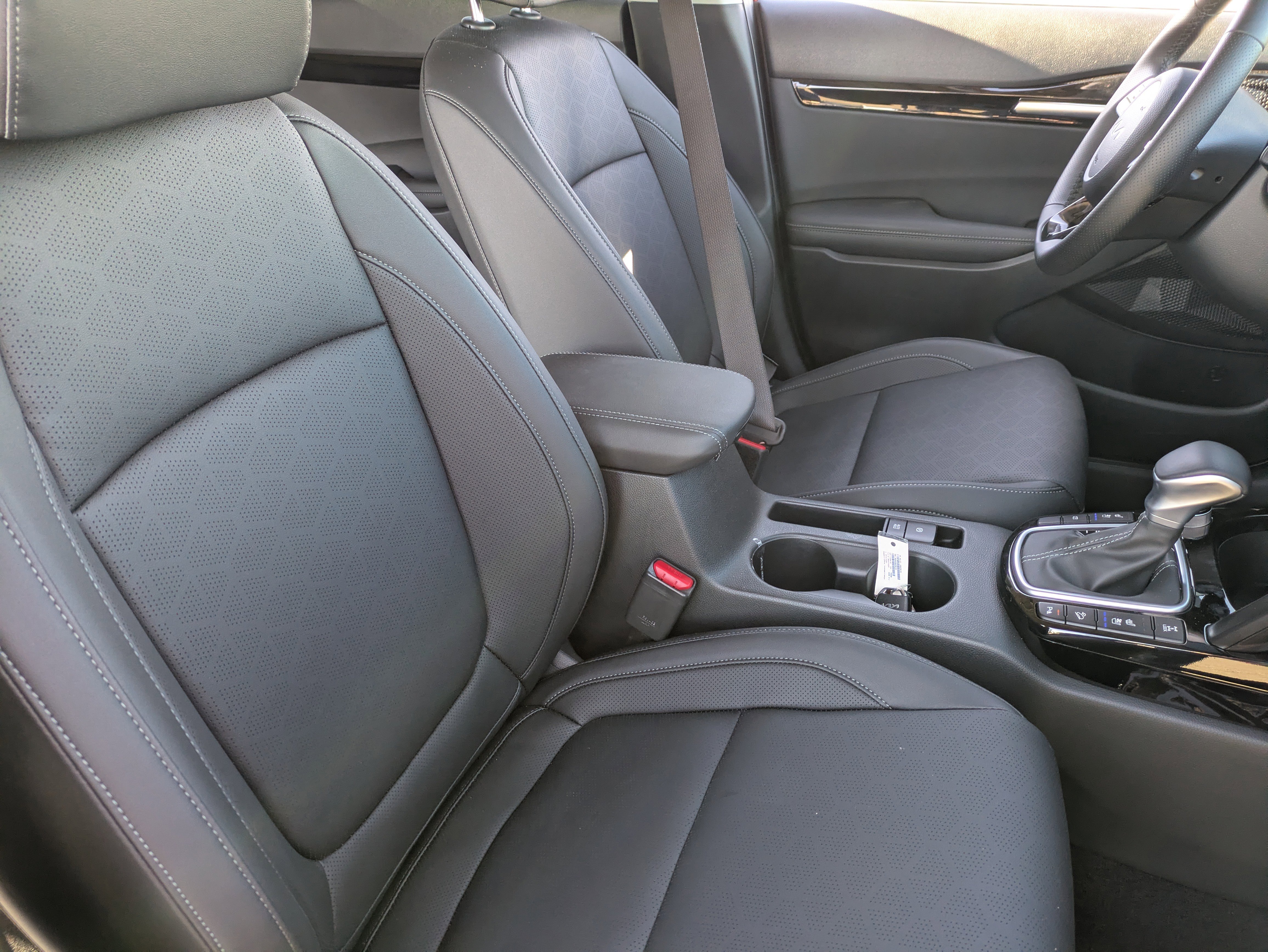 Certified 2026 Kia Seltos SX w/ SX Sunroof Package image 11