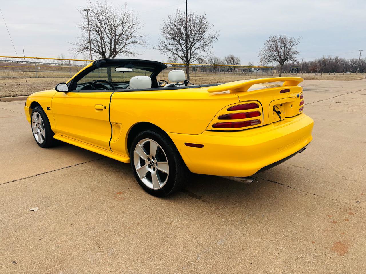 Used 1995 Ford Mustang GT RWD image 45