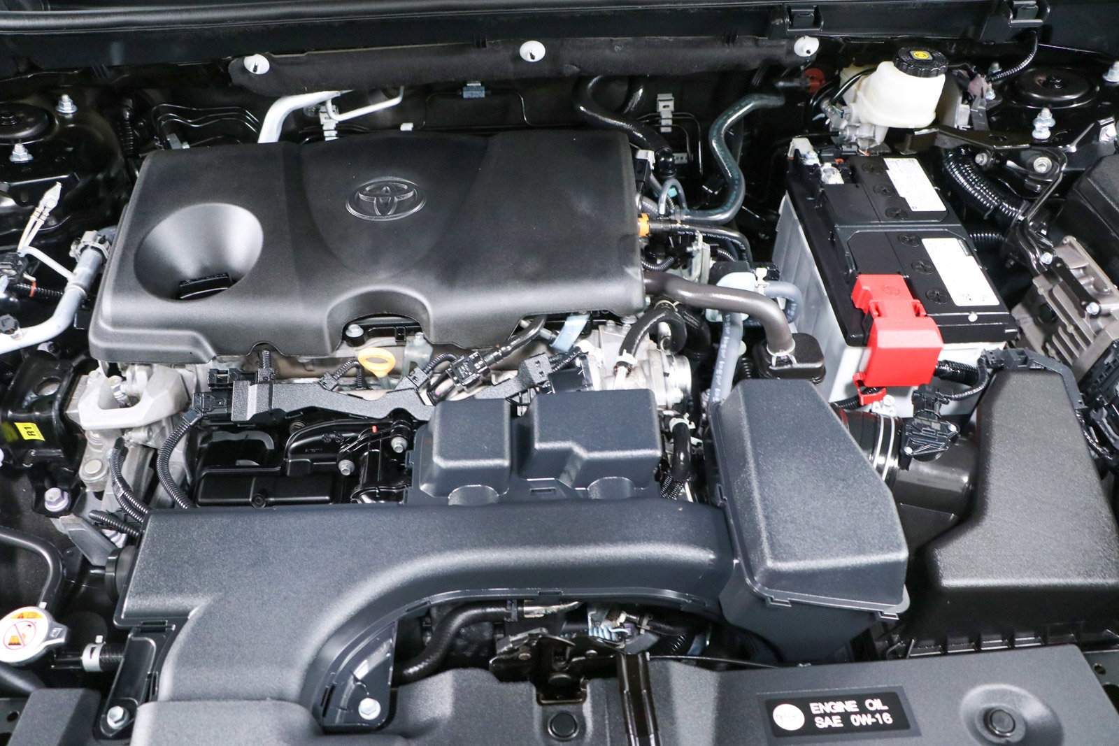 Used 2024 Toyota RAV4 LE image 29