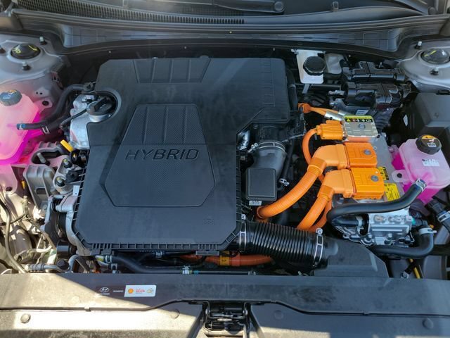 Certified 2025 Hyundai Elantra SEL FWD image 32