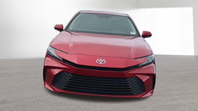 Used 2025 Toyota Camry LE w/ Convenience Package image 3