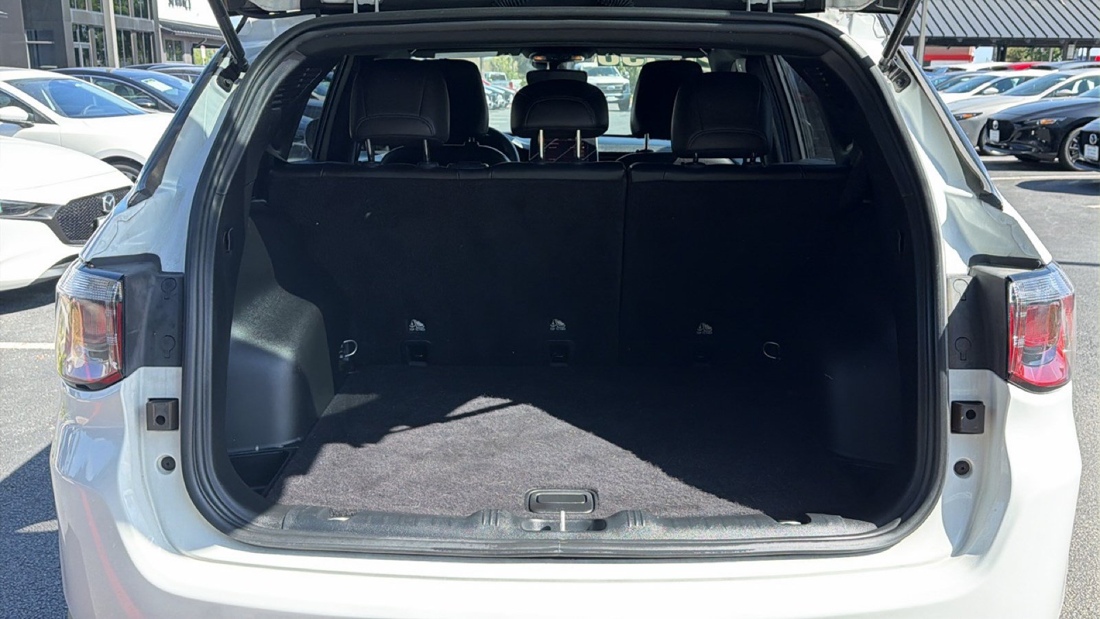 Used 2022 Jeep Compass Latitude FWD image 27