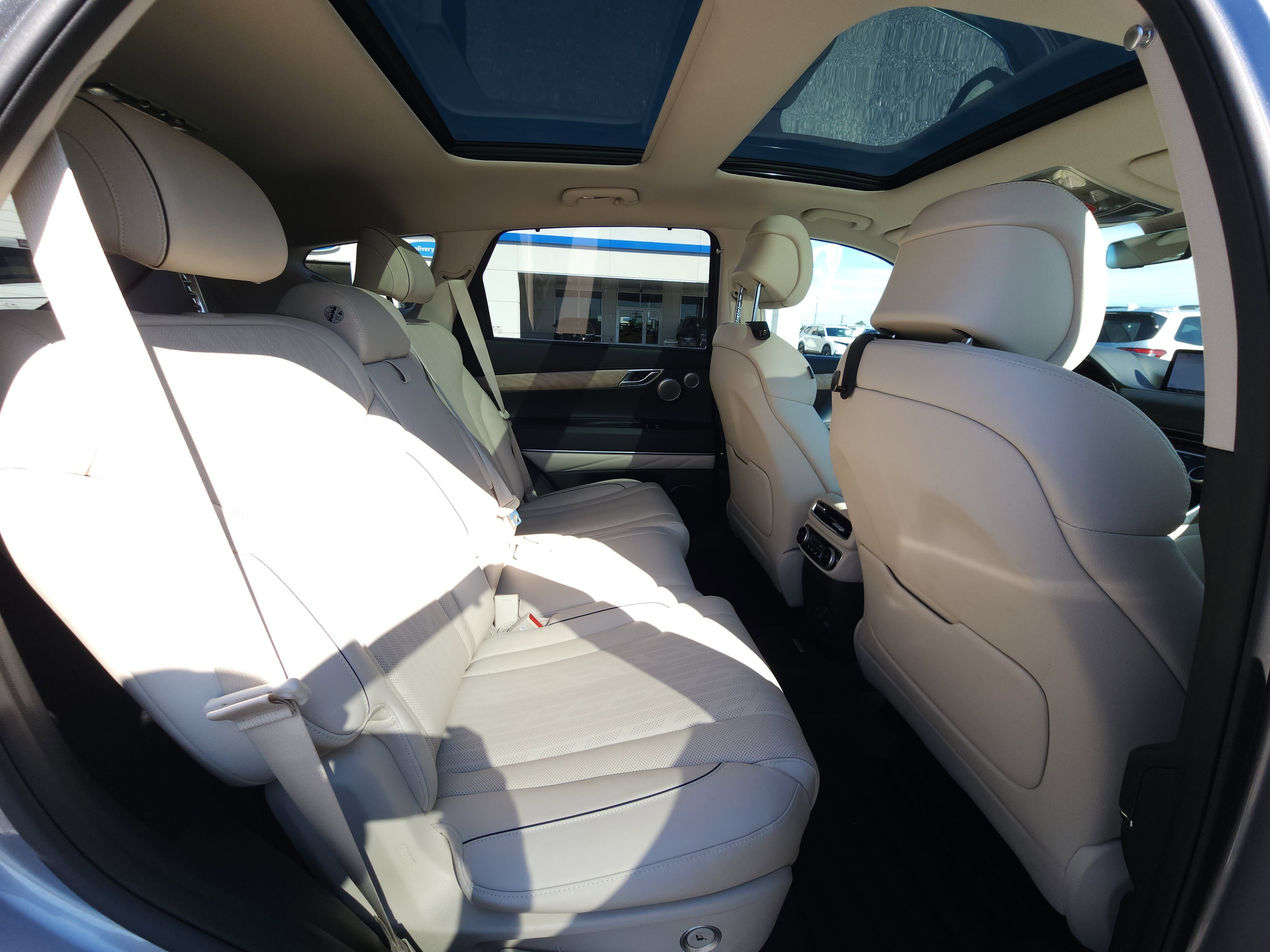 Used 2024 Genesis GV80 3.5T w/ Advanced Package image 13