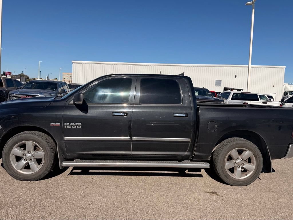 Used 2016 RAM 1500 Lone Star RWD image 2