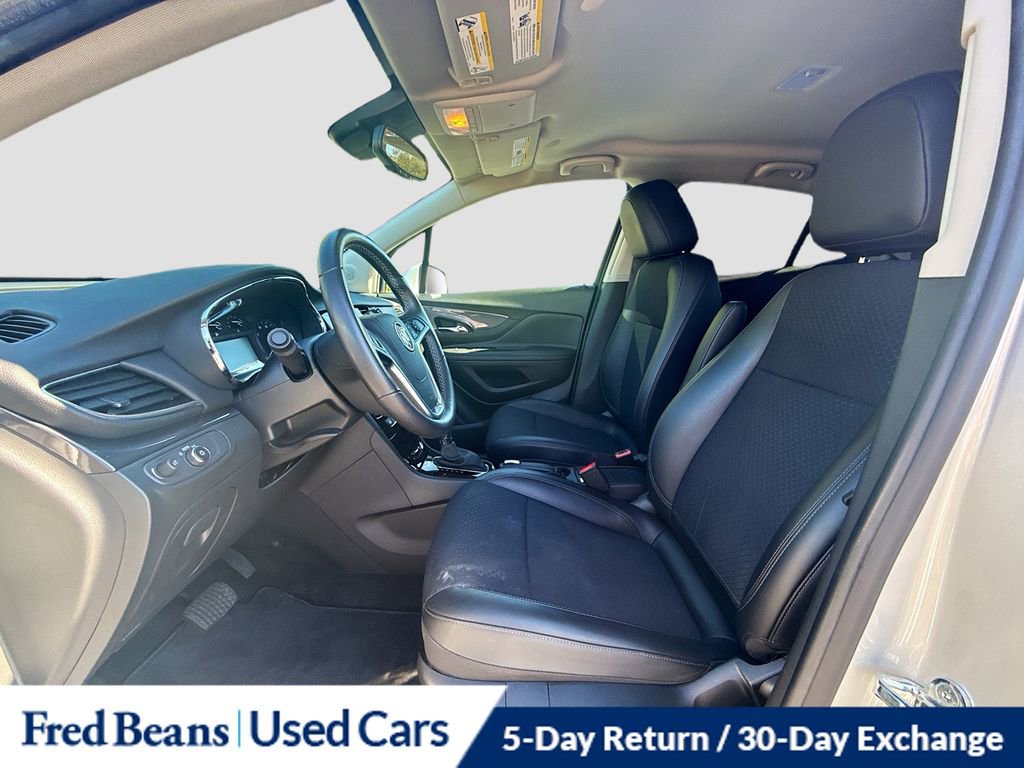 Used 2022 Buick Encore Preferred w/ Safety Package image 21