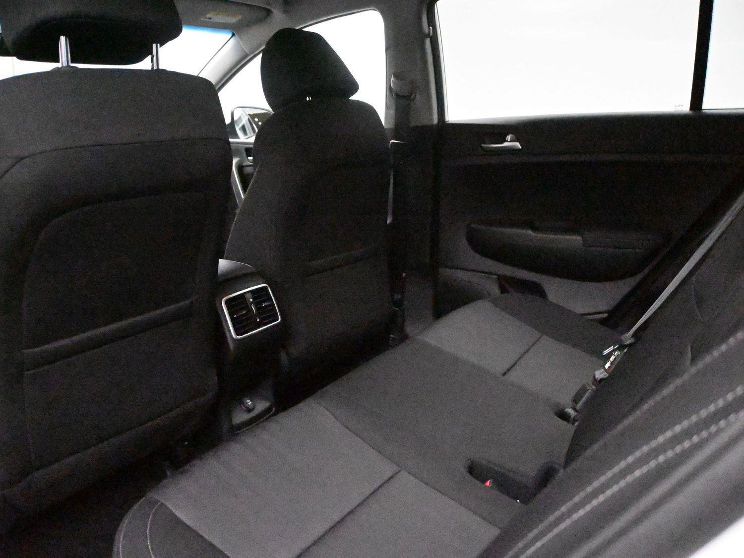 Used 2022 Kia Sportage LX AWD/4WD image 10