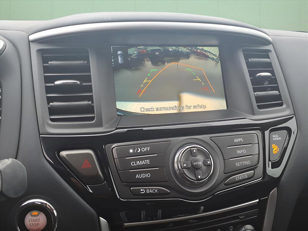 Used 2020 Nissan Pathfinder S image 22