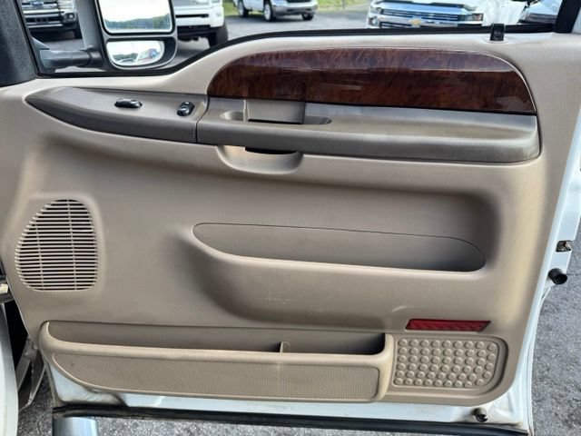 Used 2004 Ford F250 Lariat AWD/4WD image 16