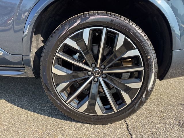 Used 2025 Volvo XC90 B6 Plus image 10