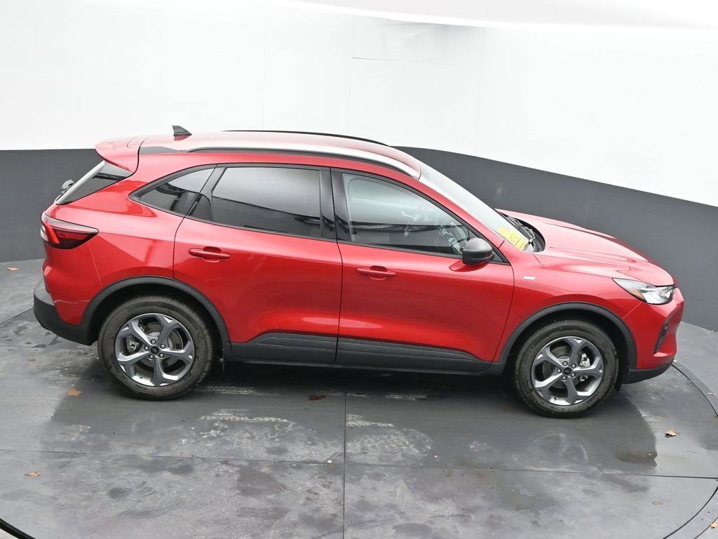 Used 2025 Ford Escape ST-Line w/ Cold Weather Package image 63