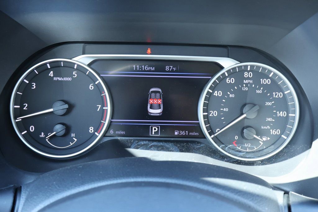 New 2025 Nissan Sentra SR image 9