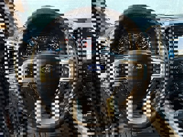 Used 2018 Ford F150 Lariat w/ Equipment Group 501A Mid image 25