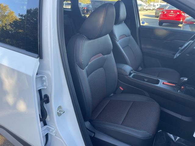 New 2026 Nissan Kicks SR w/ Cold Weather Package image 19