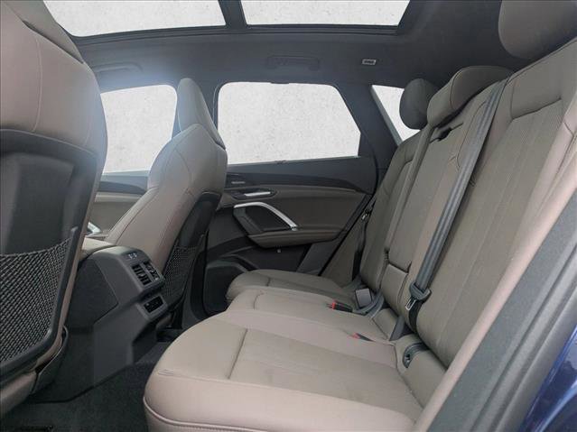 New 2025 Audi Q5 Premium Plus image 17