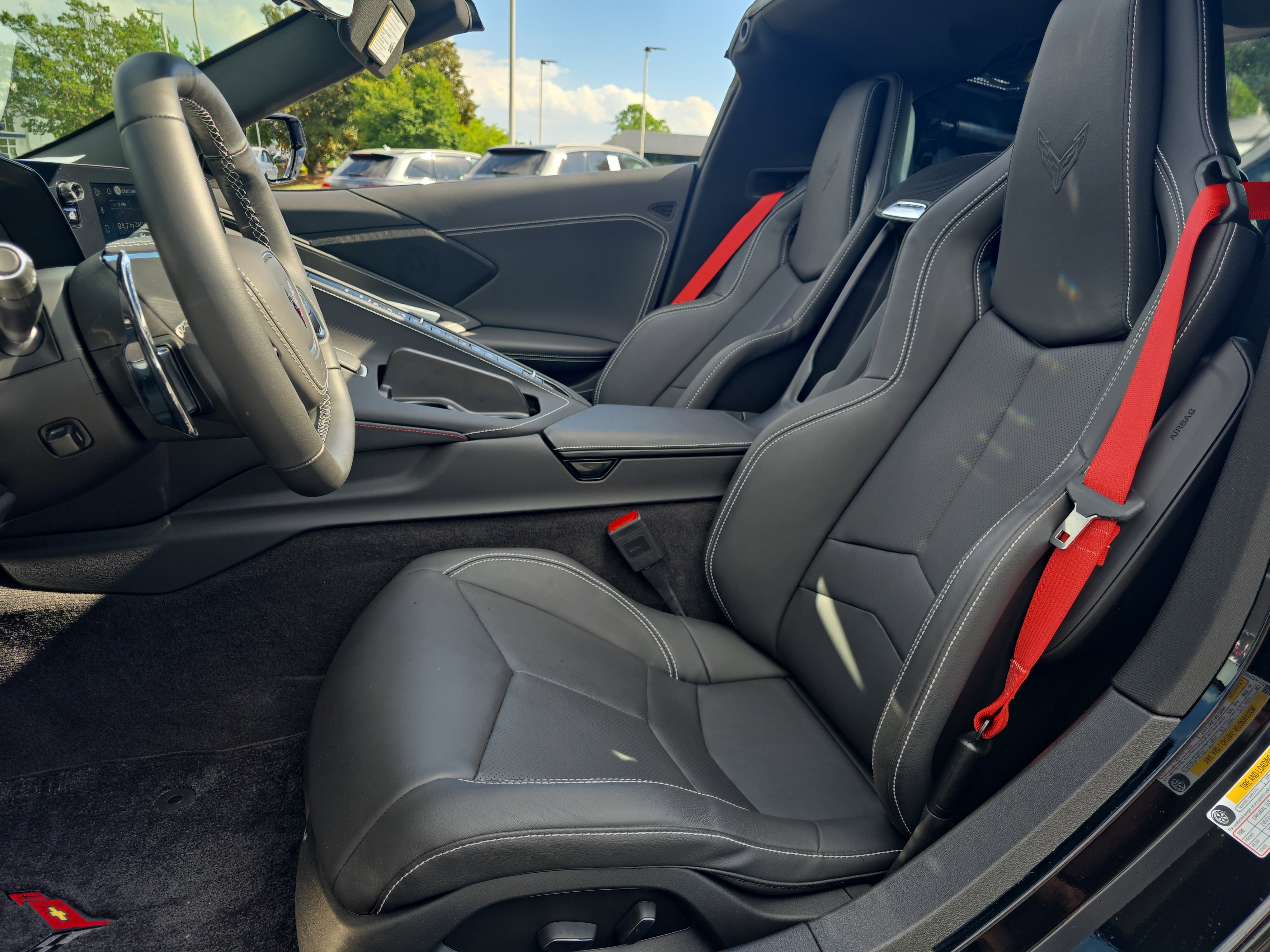 Used 2025 Chevrolet Corvette Stingray Coupe w/ Z51 Performance Package image 13