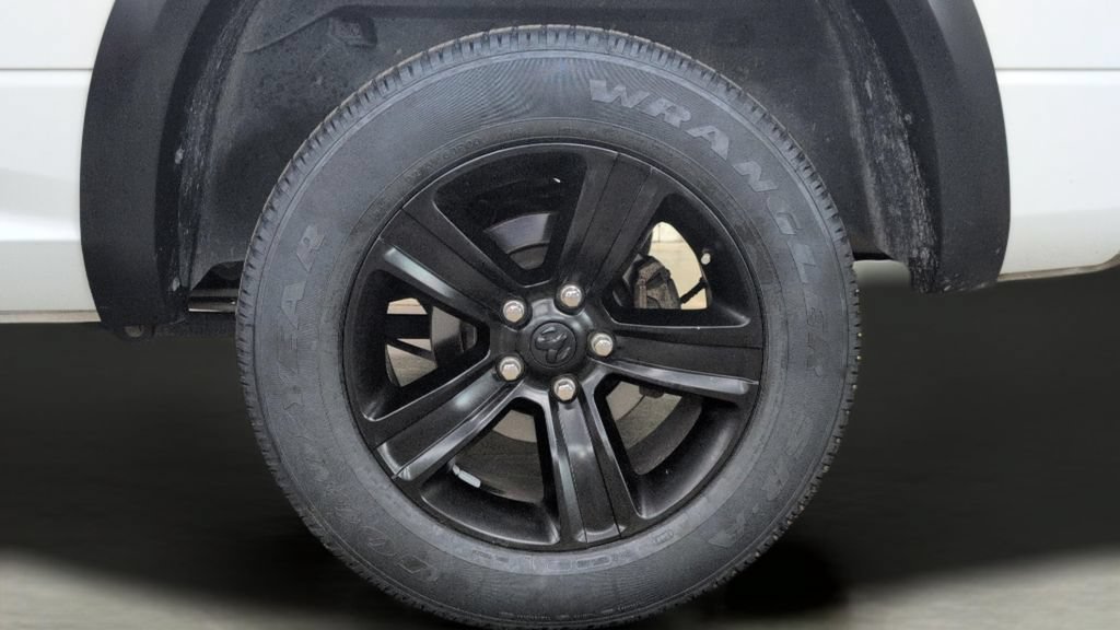 Used 2021 RAM 1500 Warlock AWD/4WD image 30