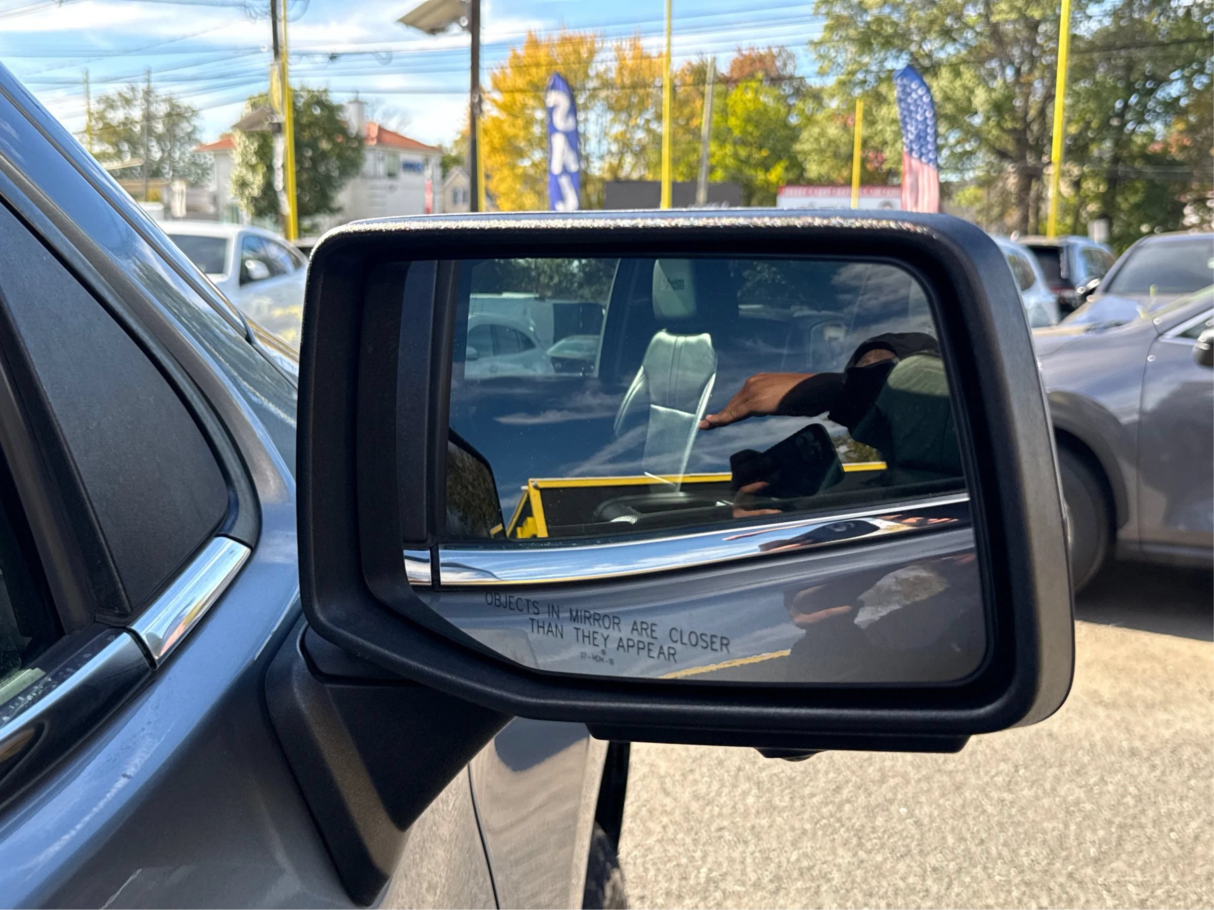 Used 2019 Chevrolet Silverado 1500 High Country w/ Technology Package AWD/4WD image 23