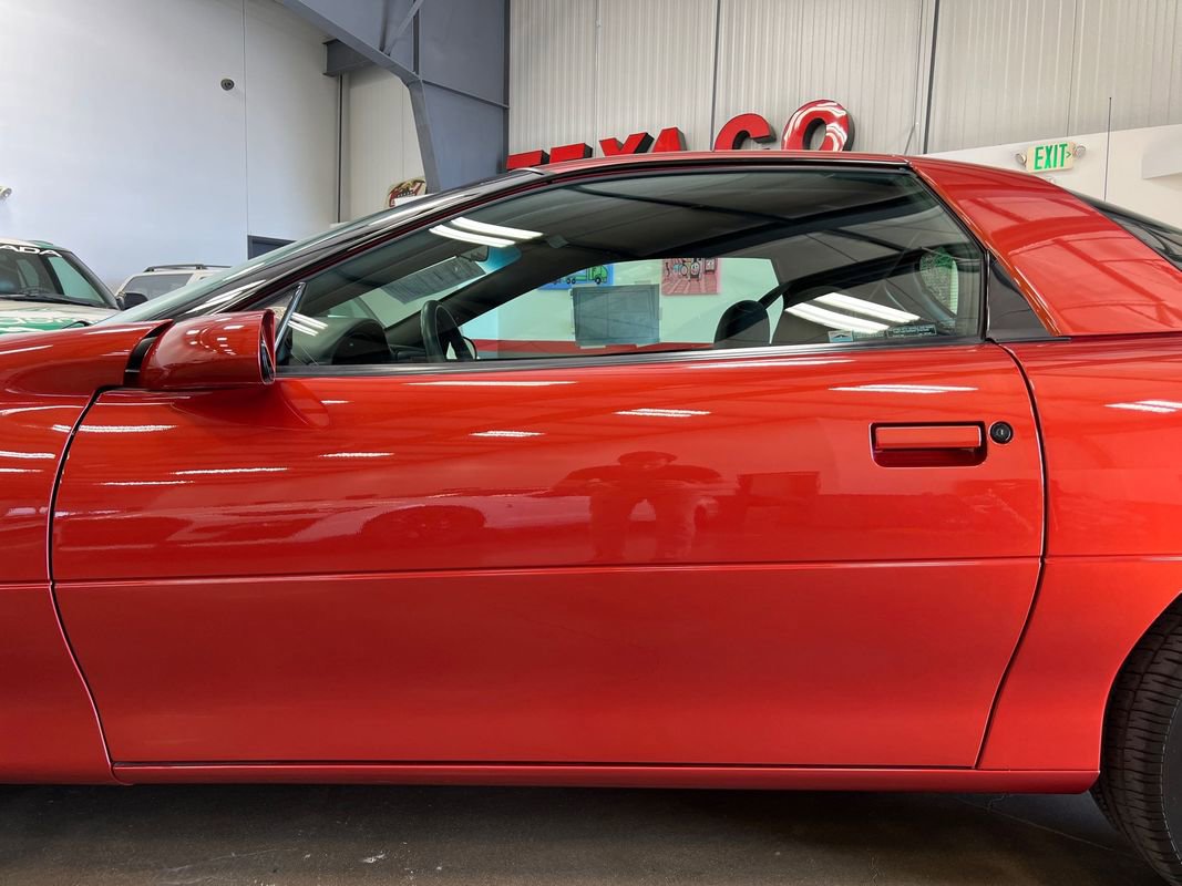 Used 2002 Chevrolet Camaro Z28 w/ Preferred Equipment Group image 61