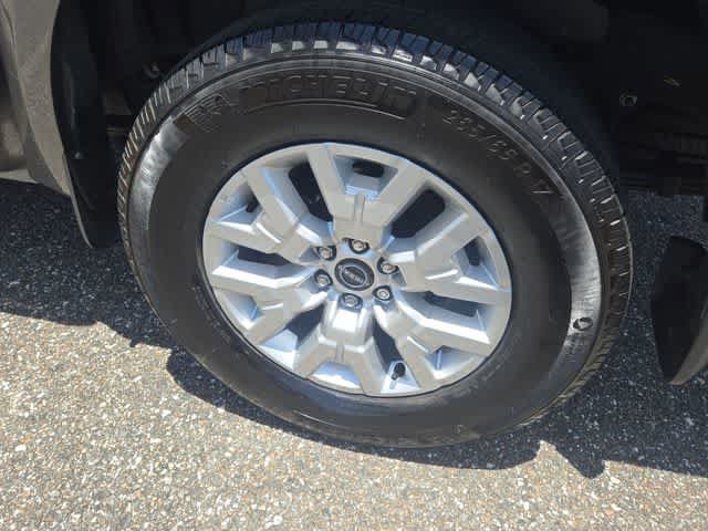 Used 2024 Nissan Frontier SV w/ SV Convenience Package RWD image 12