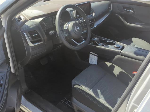 Used 2023 Nissan Rogue SV image 10