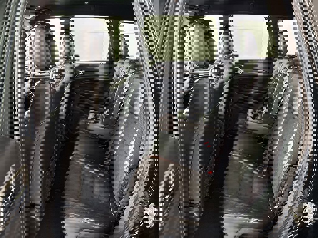 Used 2020 Jeep Grand Cherokee Altitude image 18