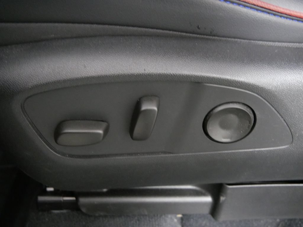 Used 2025 Chevrolet Silverado EV RST AWD/4WD image 16